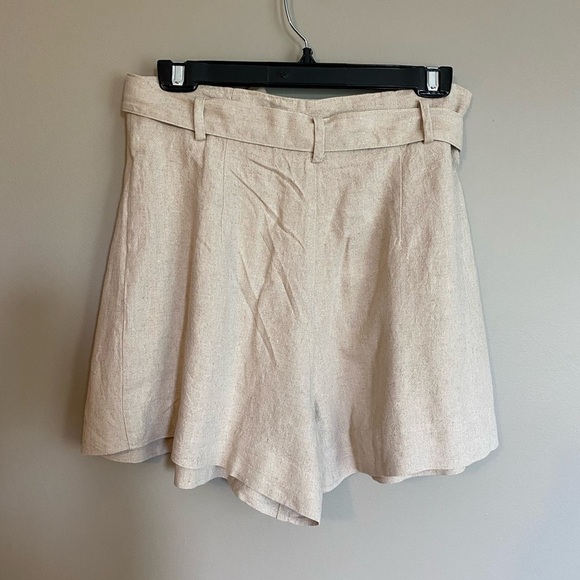 Zara Linen Belted Shorts with Pleated Front Size M - Picture 3 of 6